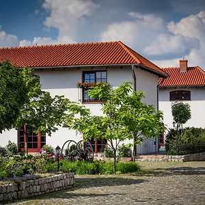 Za Murem Poznań